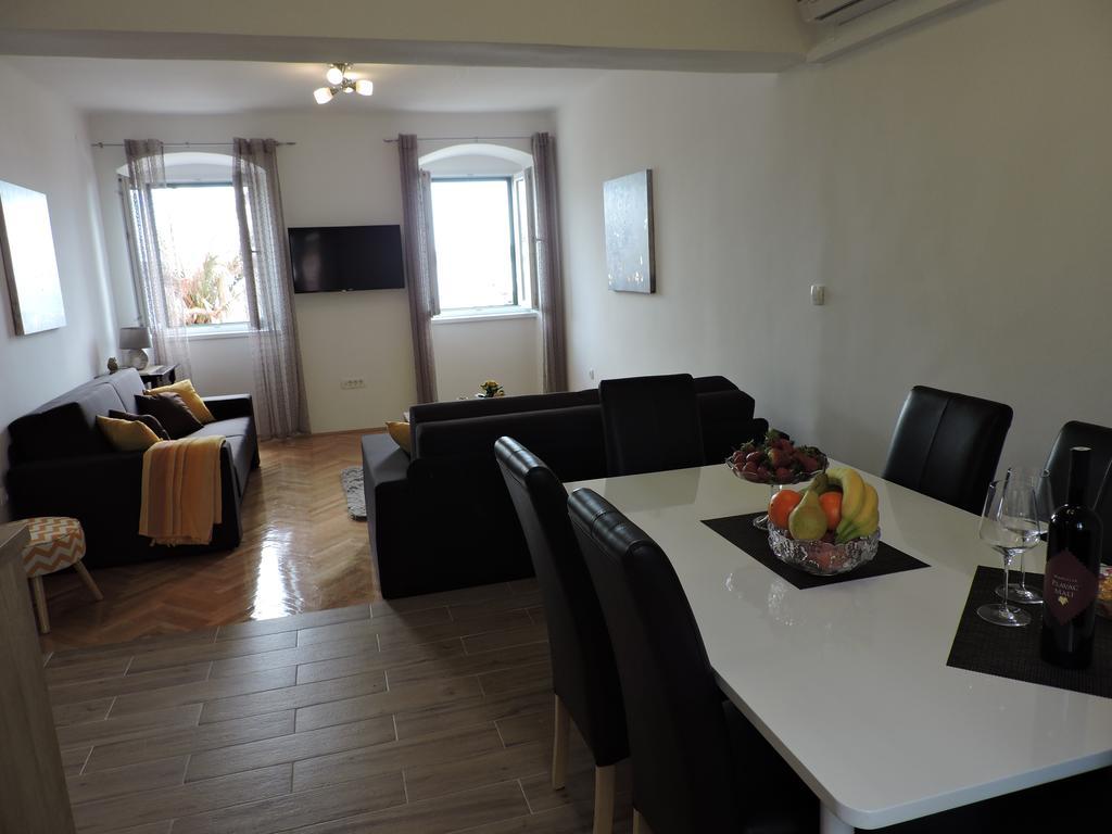 Apartments Nina Riva Kaštela Kültér fotó