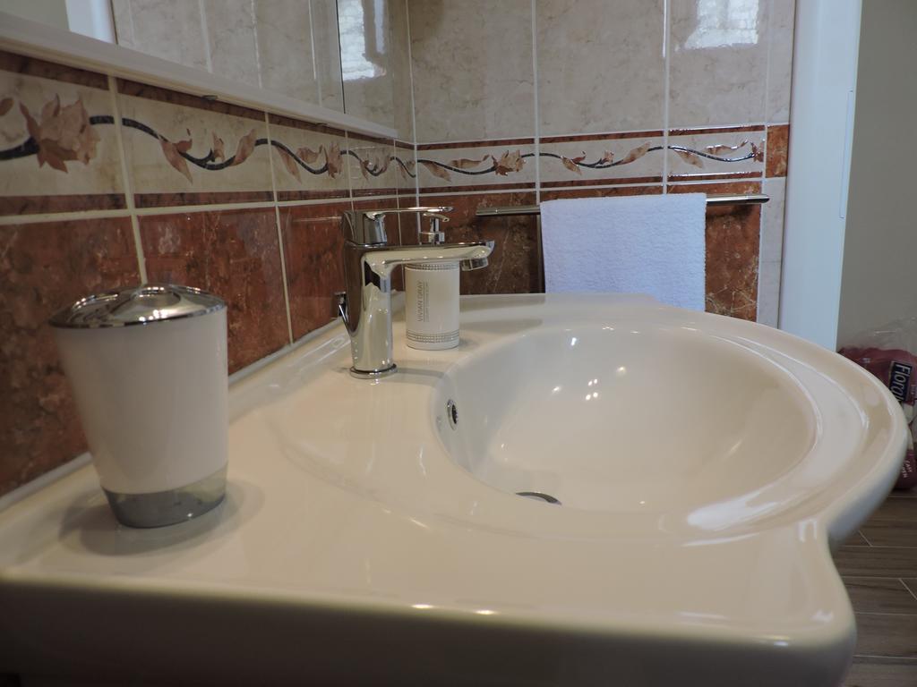 Apartments Nina Riva Kaštela Kültér fotó