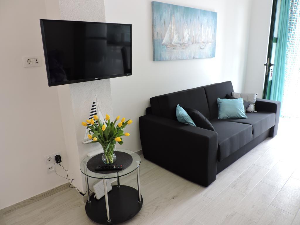 Apartments Nina Riva Kaštela Kültér fotó