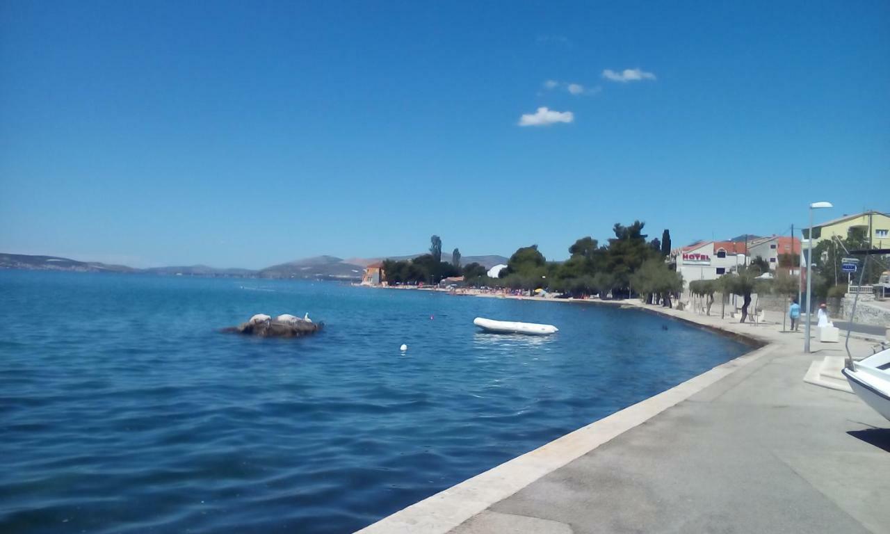 Apartments Nina Riva Kaštela Kültér fotó